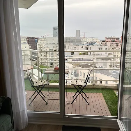 Apartment Cosy In La Defense Courbevoie
